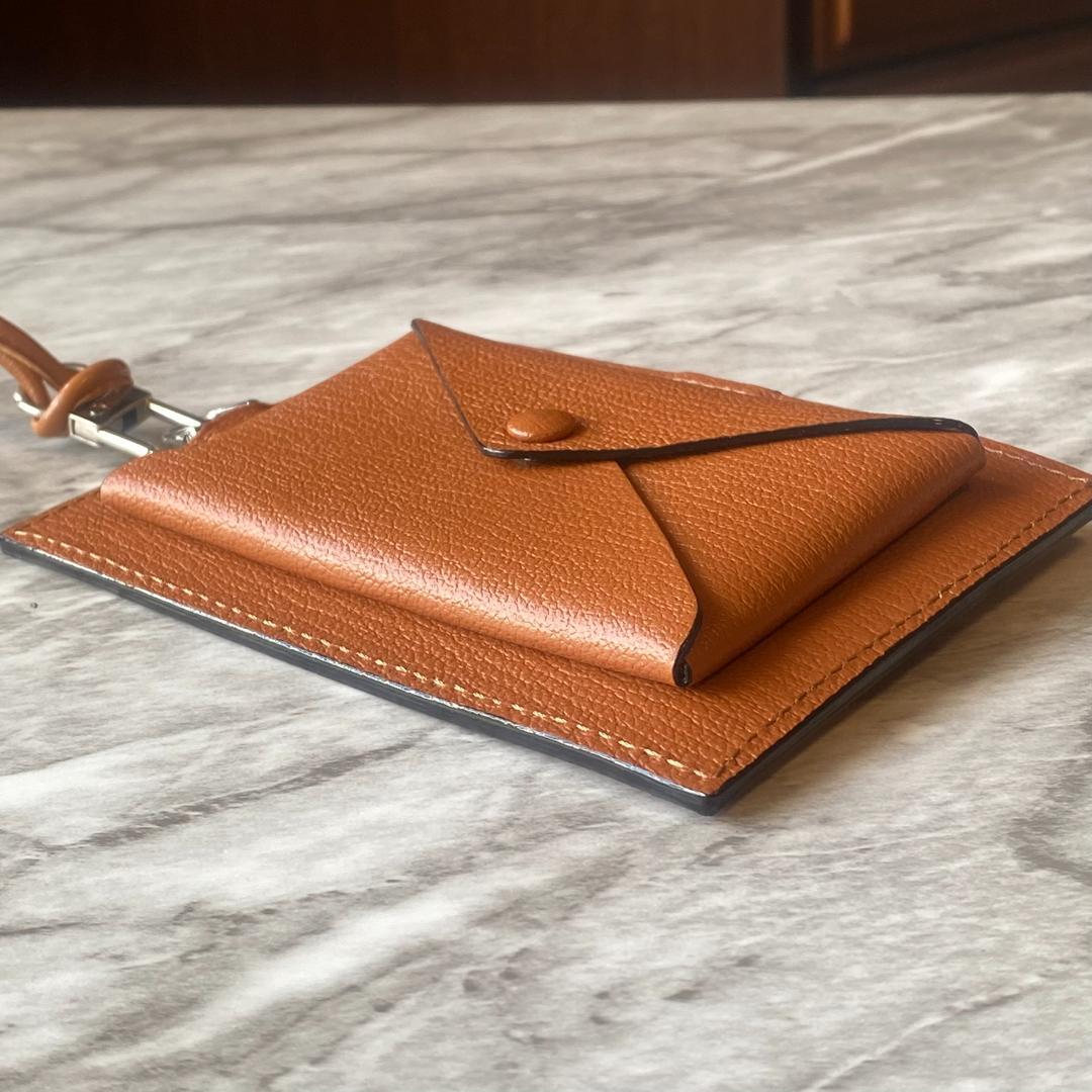 【新品 定価約3万】ラルコバレーノ スマートネックウォレット 財布 革　2435