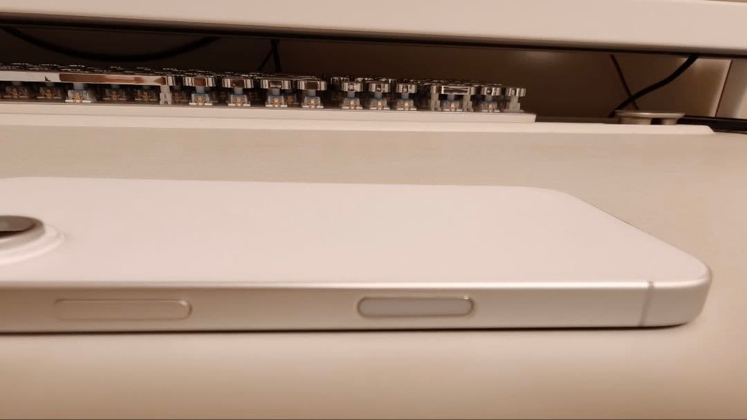 iPhone16 本体 256GB ホワイト SIMフリー