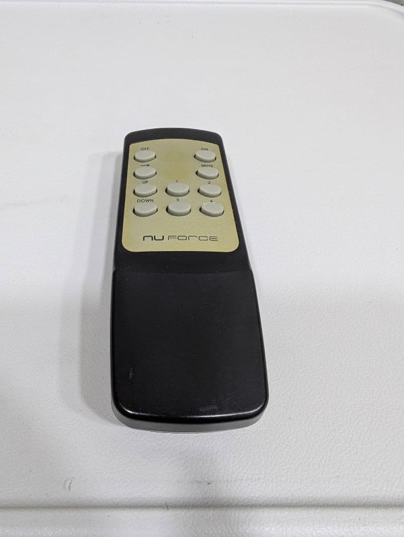 NuForce IA-7 v2 デジタル プリメインアンプ