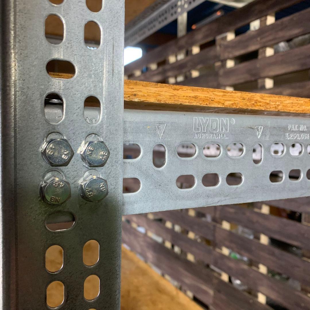 J806 LYON SLOTTED ANGLE SHELF 収納ラック アイアン