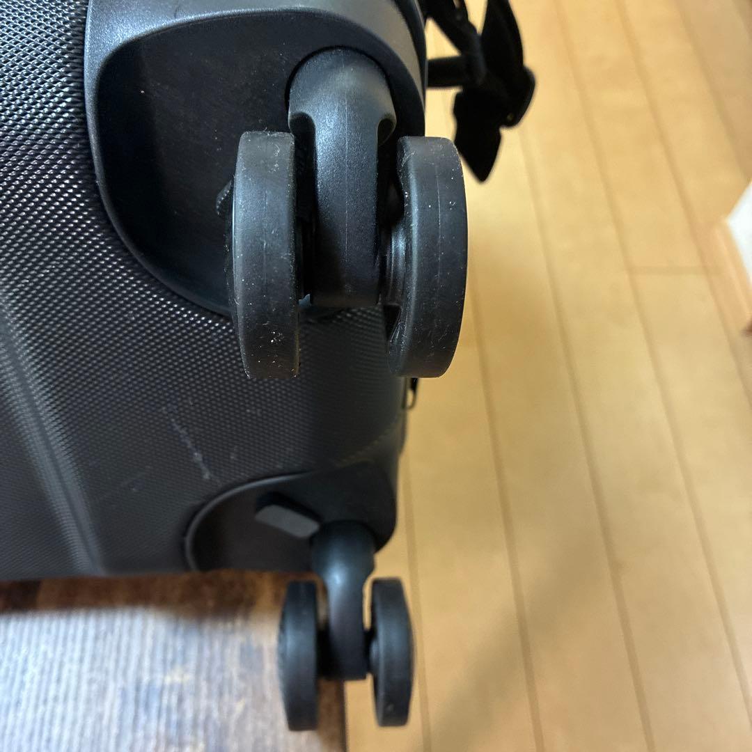 グレーと赤のリュック・バックパック