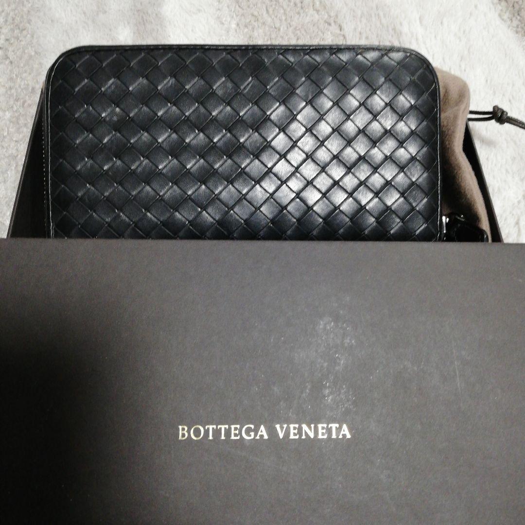 BottegaVenetaボッテガ・黒長財布イントレチャート・ラウンドファスナー