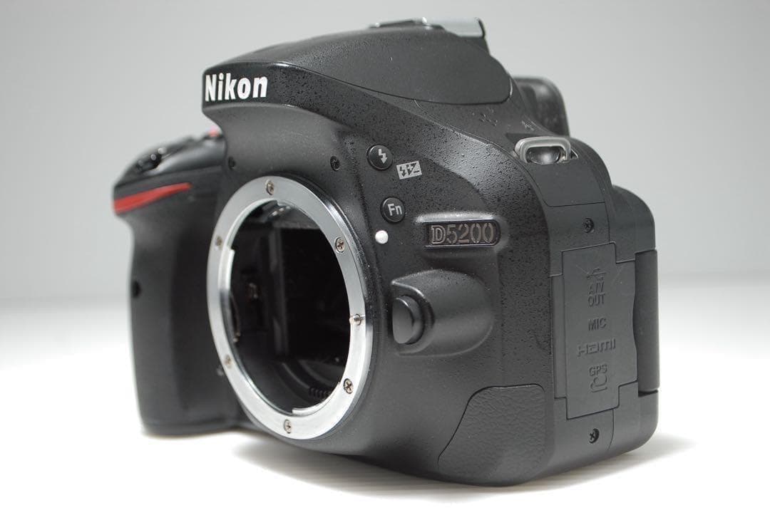 ❤️スマホ楽々転送❤️Nikon D5200 ダブルレンズセット美品 高性能