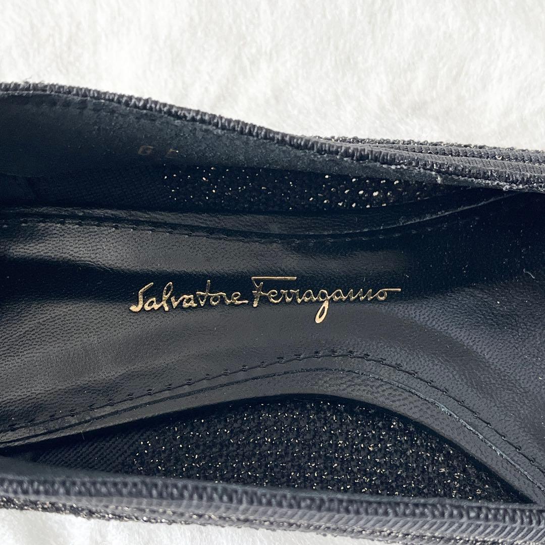 新品未使用✨サルヴァトーレフェラガモ　VIVA パンプス　ブラック　VARA