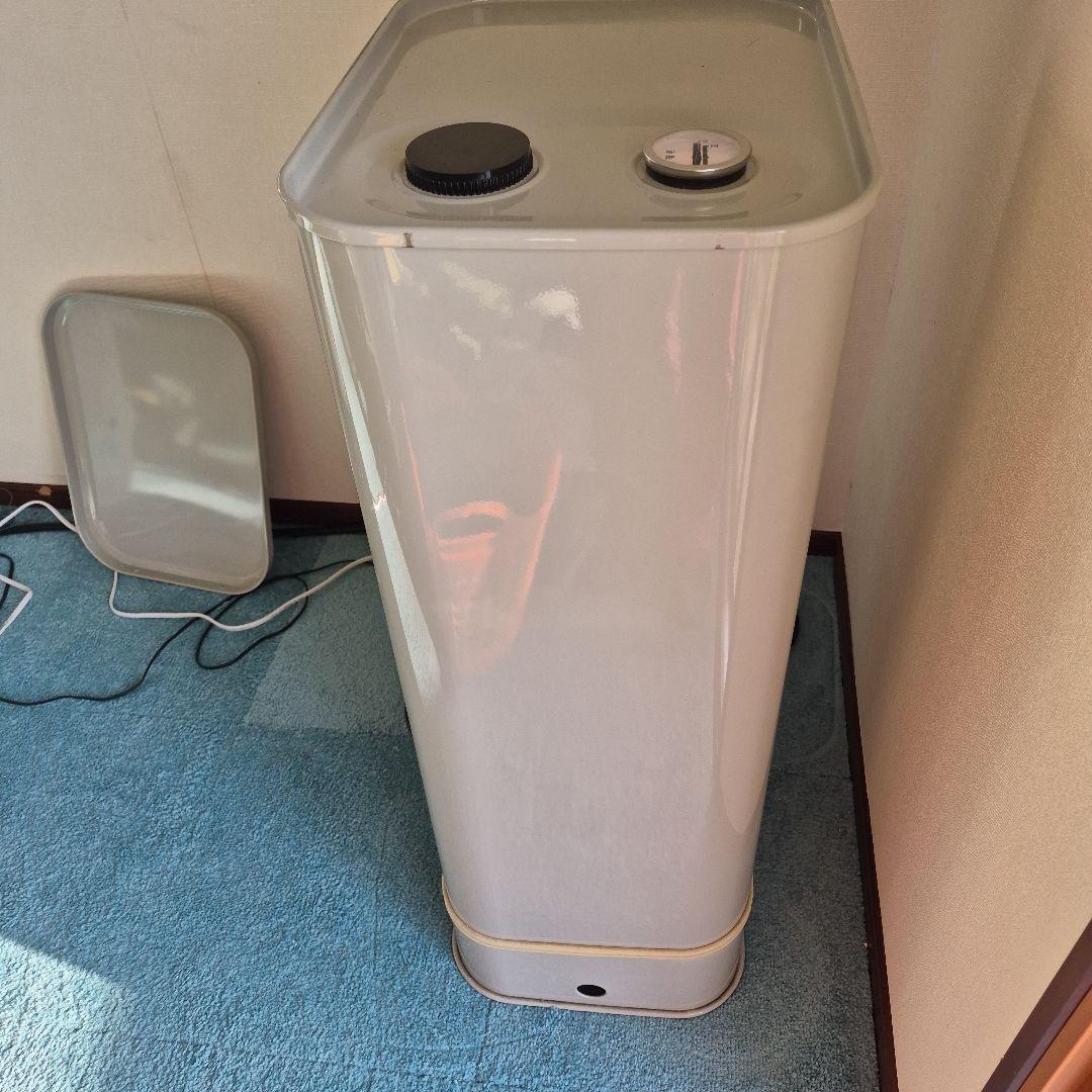 室内用角型灯油タンク ホームタンク９０型？