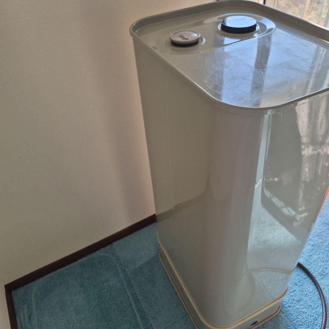 室内用角型灯油タンク ホームタンク９０型？