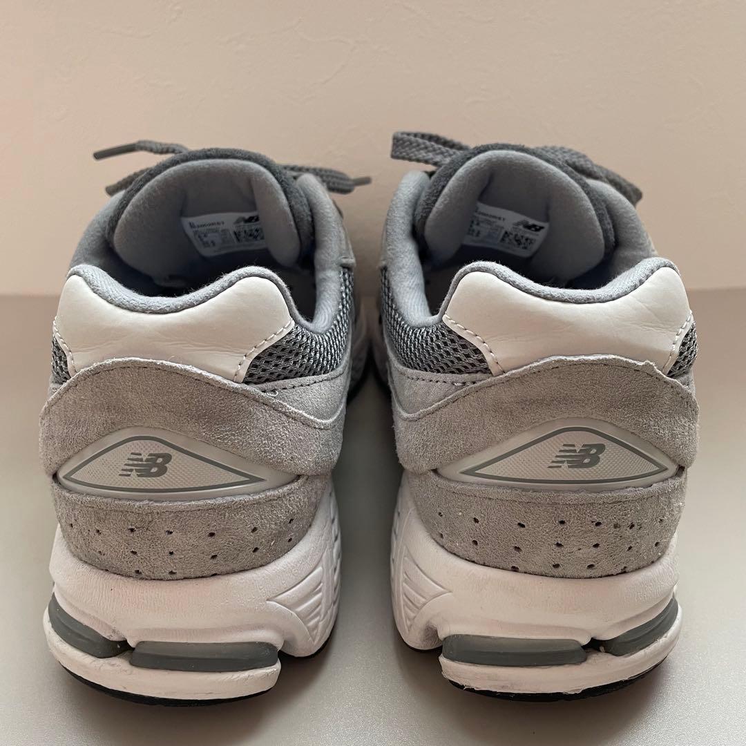 美品new balance ニューバランスM2002R STグレー24.5cm