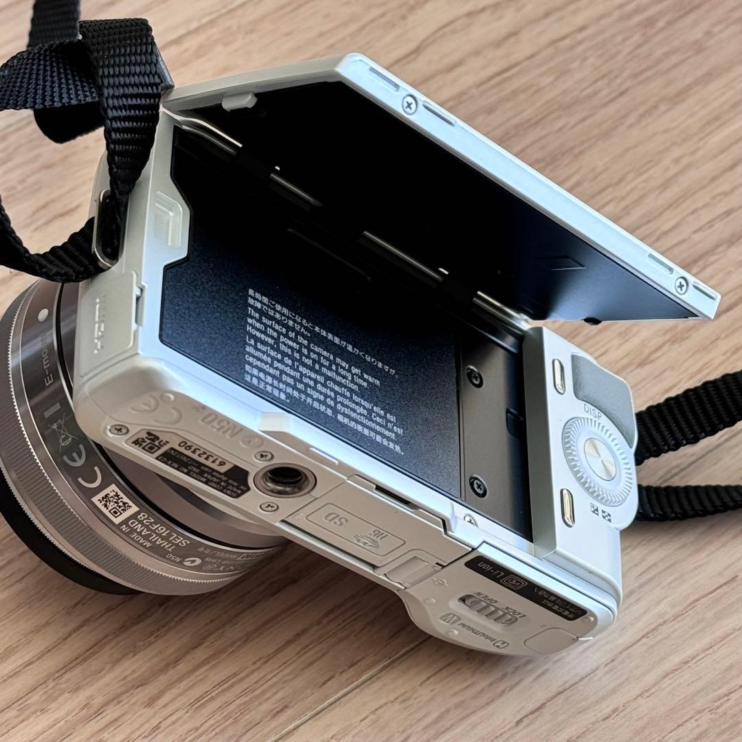 SONY α NEX-C3D ダブルレンズキット（ボディ シルバー）