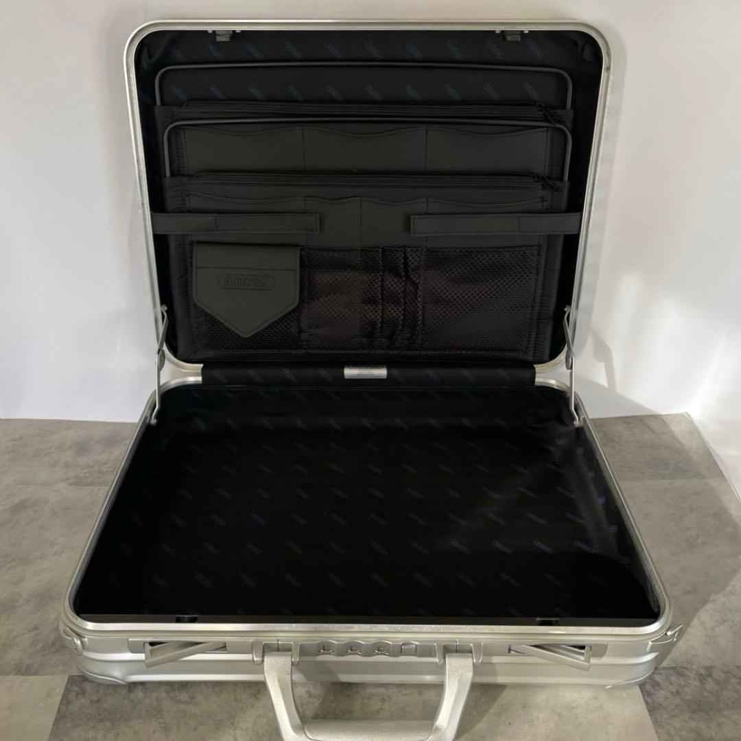 リモワ RIMOWA アルミ アタッシェケース シルバー ビジネスバッグ