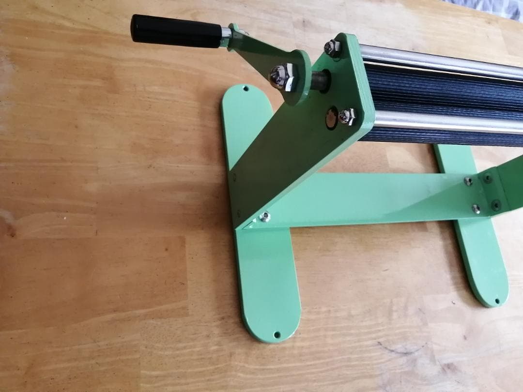 根曲がり竹　（たけのこ）　皮むき器