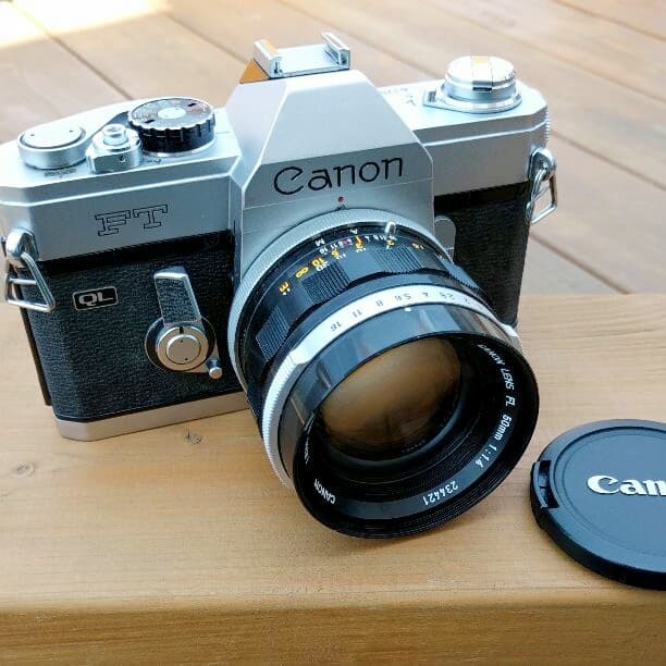 一眼レフ　カメラ　CANON FT キャノン　マニュアル　F1.4レンズ付き
