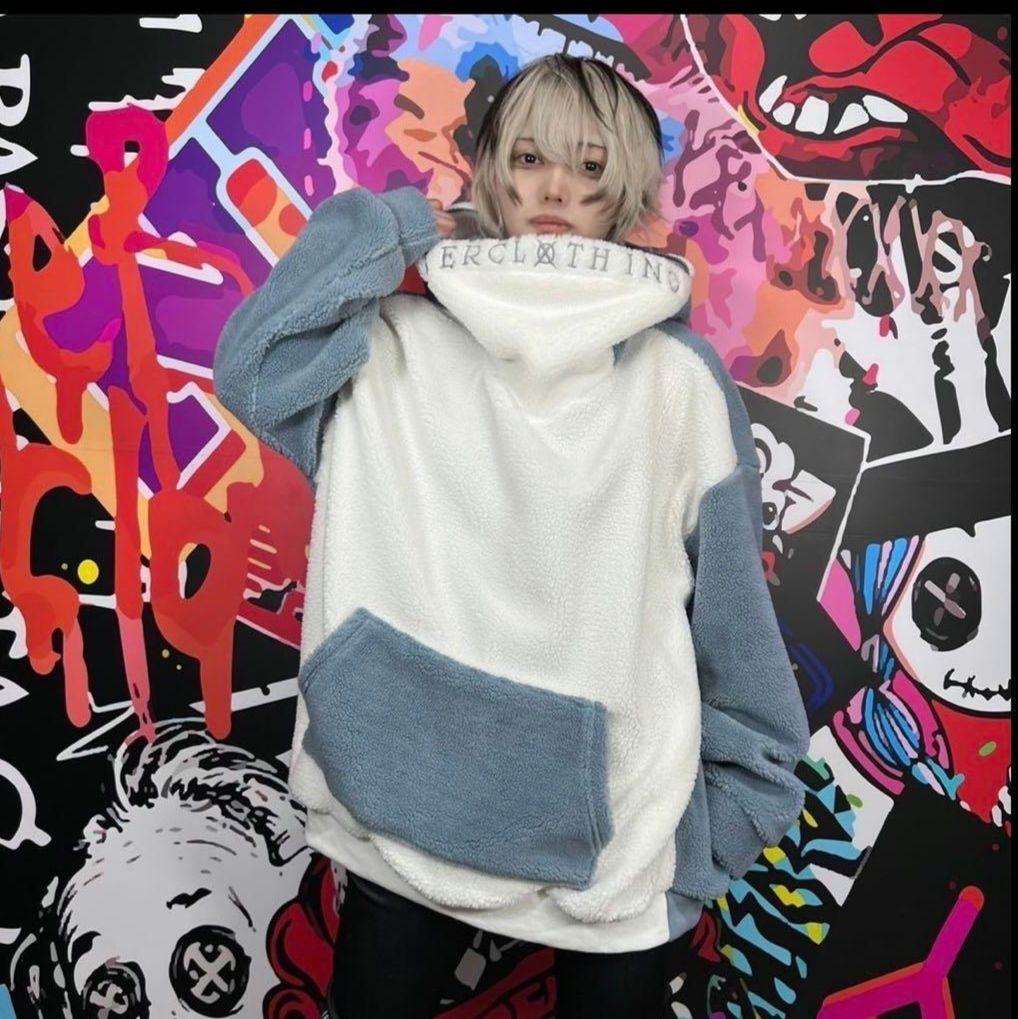 NieR完売品 ふわもこバイカラーハイネックボアパーカー