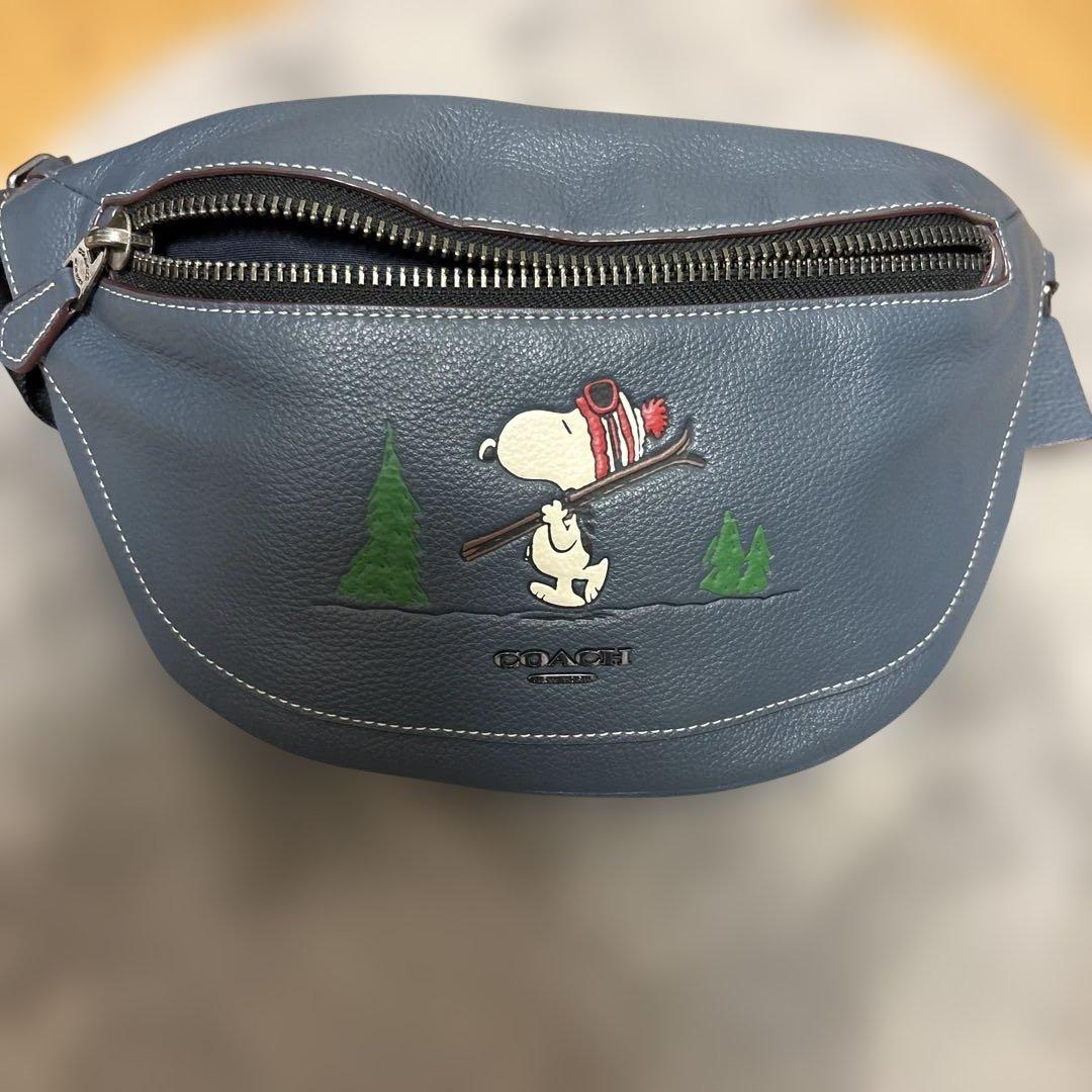 COACH スヌーピー ボディバッグ