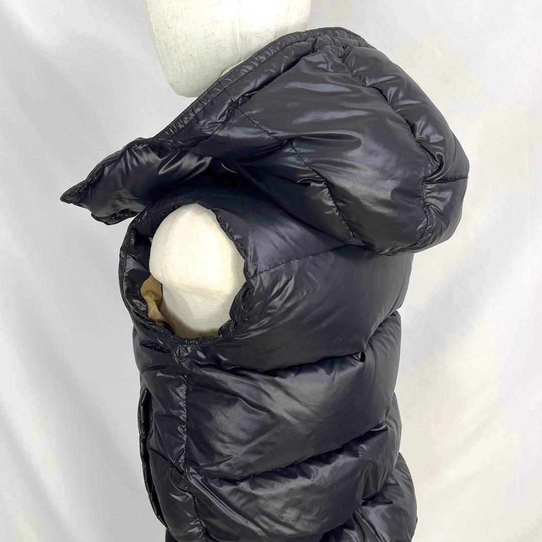 『美品』MONCLER モンクレール ビックロゴ ダウンベスト Sサイズ相当
