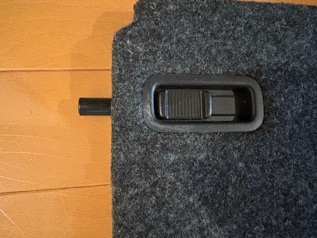 日産ノート純正　E12 マルチラゲッジボード　中古美品