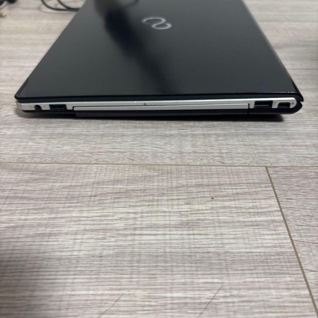 FUJITSUノートパソコン　富士通のーとぱそこんPC