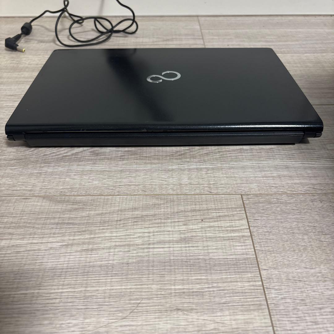 FUJITSUノートパソコン　富士通のーとぱそこんPC