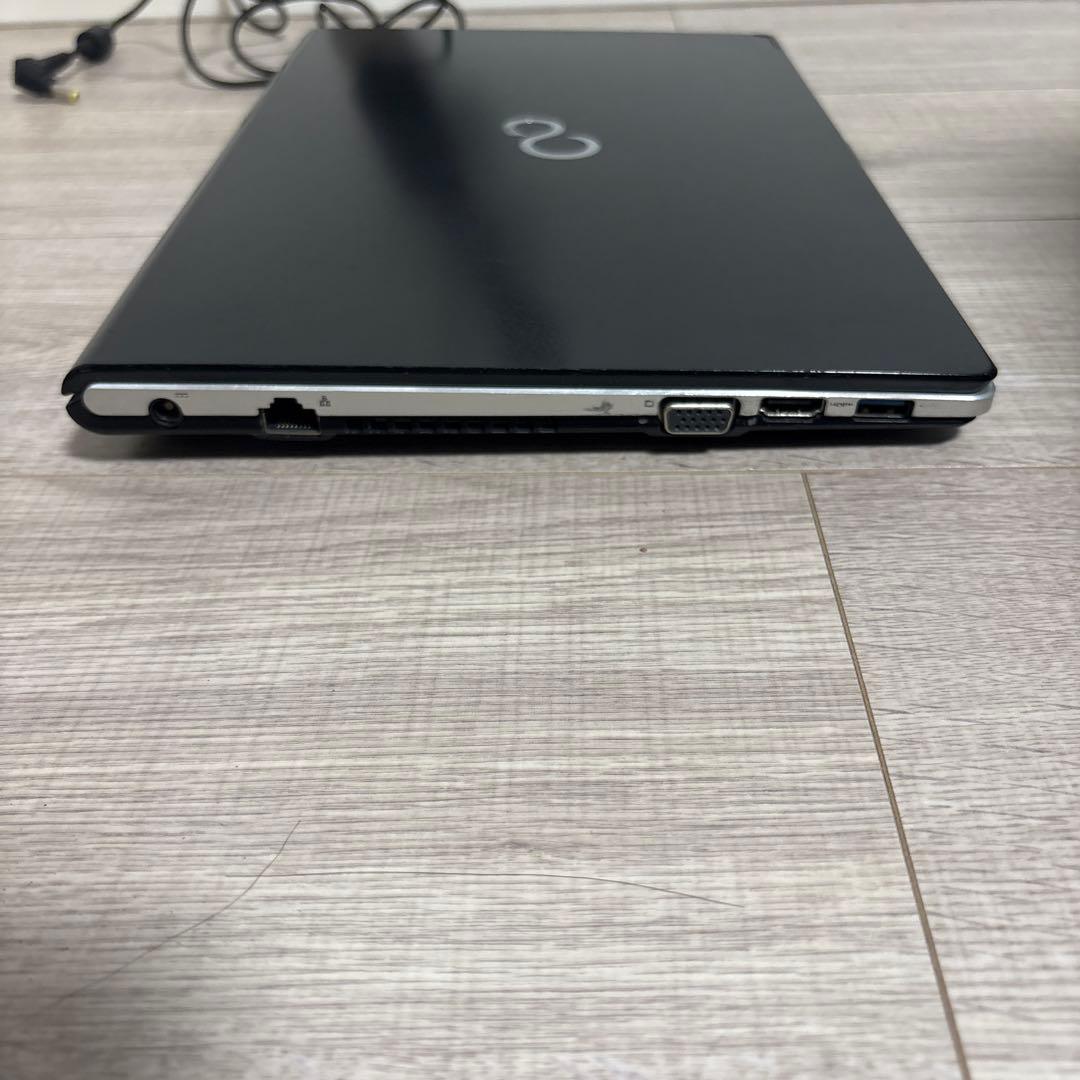 FUJITSUノートパソコン　富士通のーとぱそこんPC