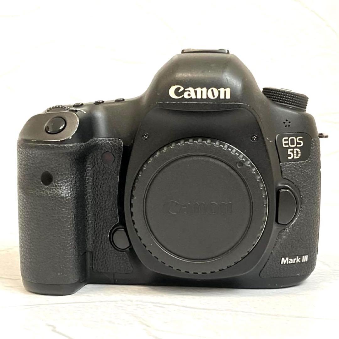 【良品】Canon EOS 5D Mark III ボディ(バッテリー付)