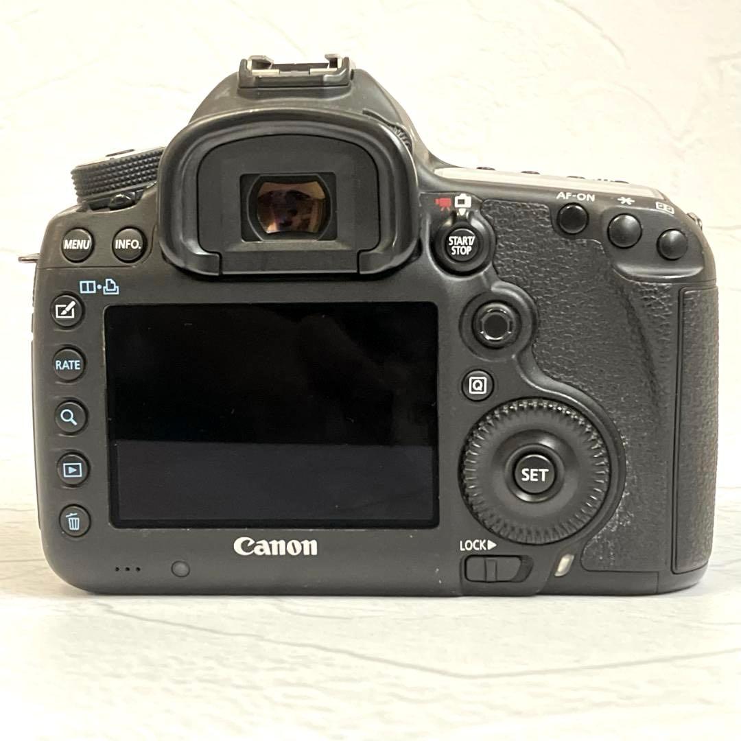 【良品】Canon EOS 5D Mark III ボディ(バッテリー付)