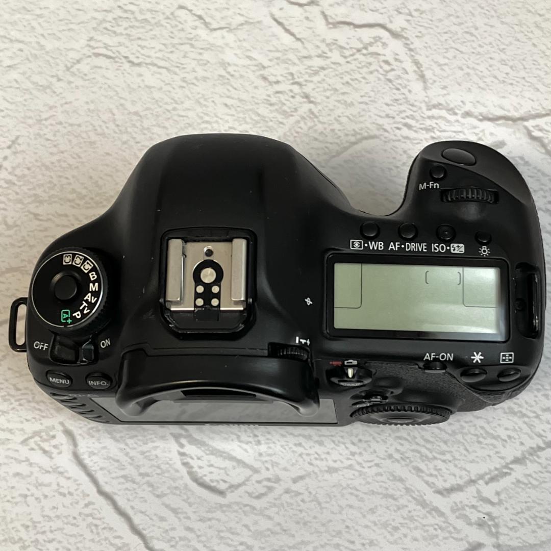【良品】Canon EOS 5D Mark III ボディ(バッテリー付)