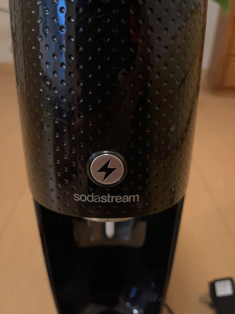 電動　Sodastream Spirit One Touch ソーダストリーム