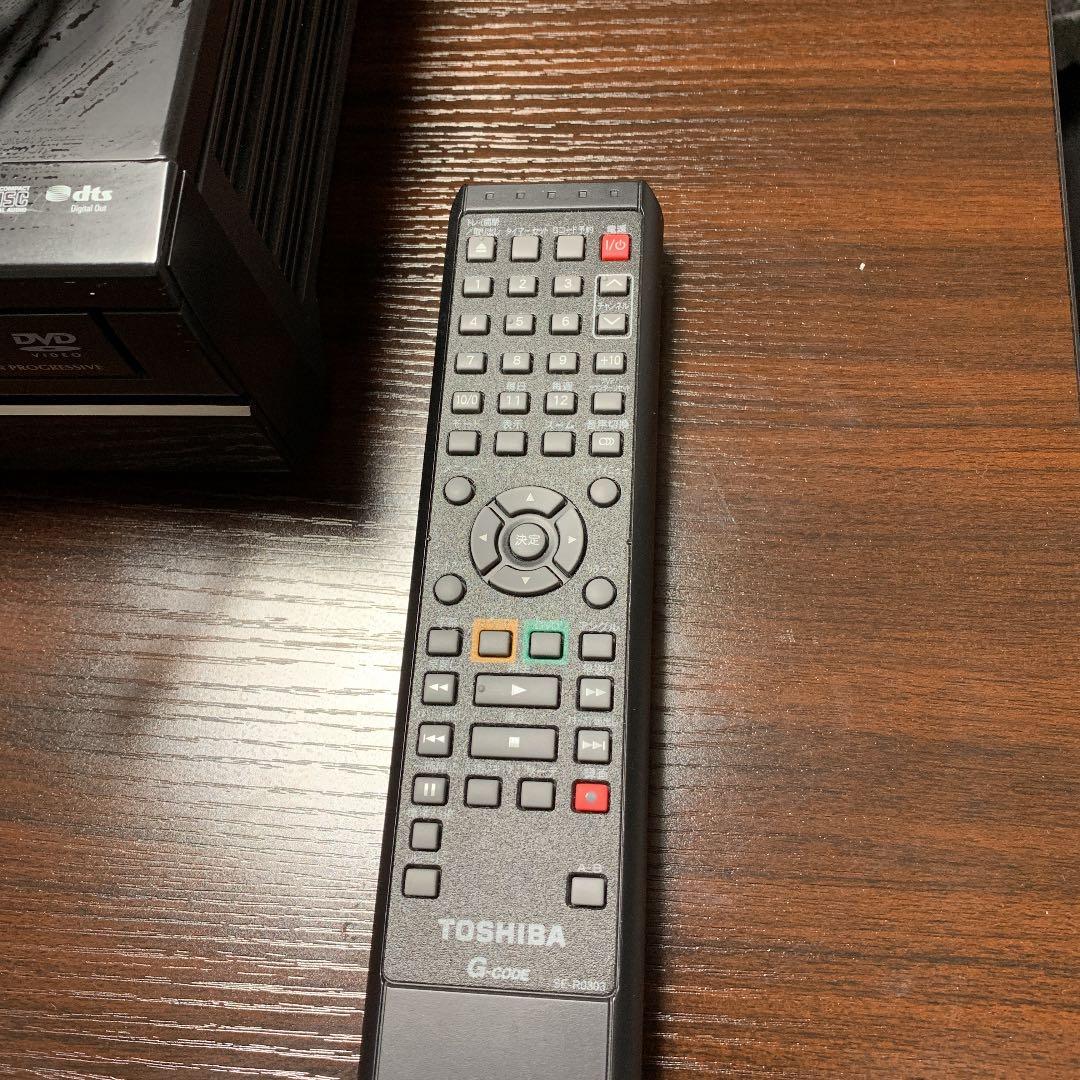TOSHIBA ビデオ　一体型DVDプレイヤー　SD-V800