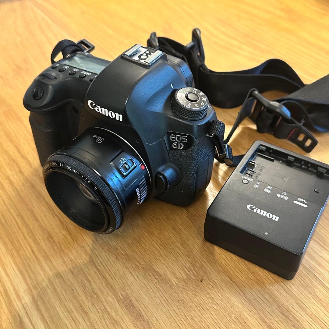 Canon EOS 6D本体+50mm単焦点レンズ+HAKUBAストラップ