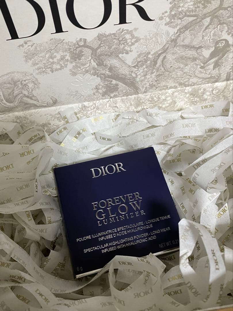 ♥ディオールスキン フォーエヴァー グロウ ルミナイザー 001