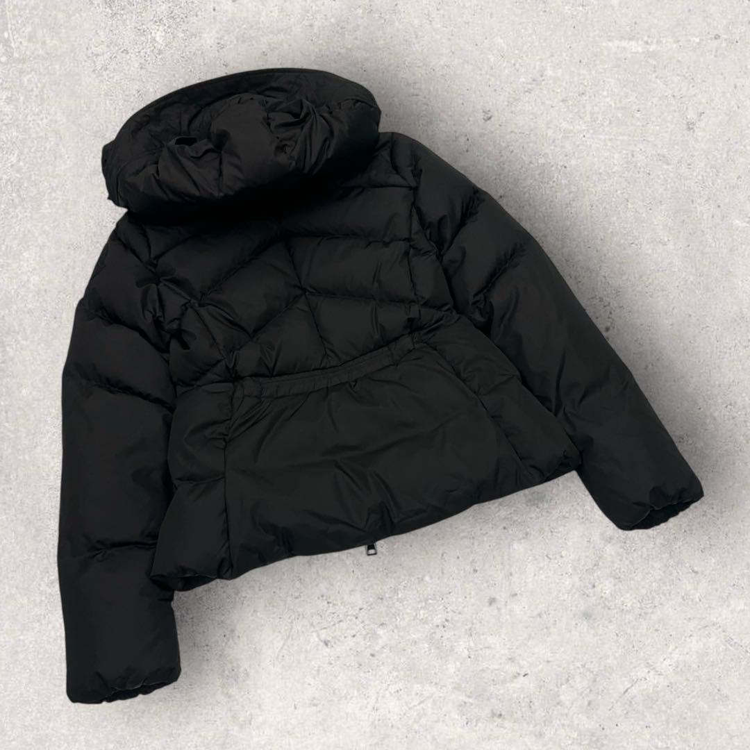 12046【美品・QR鑑定済み】モンクレール　ALOES ダウンジャケット　黒