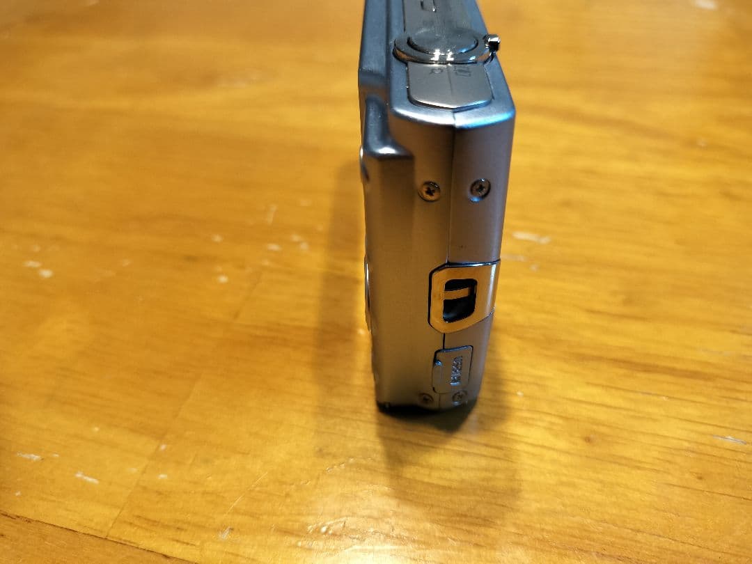 CASIO EXILIM EX-Z250 9.1MP デジタルカメラ