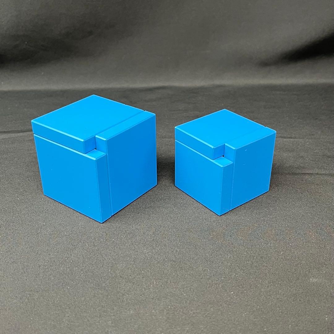 ネフ社　Naef　セラ　Cella　青　積み木　ピエール・クラーセン