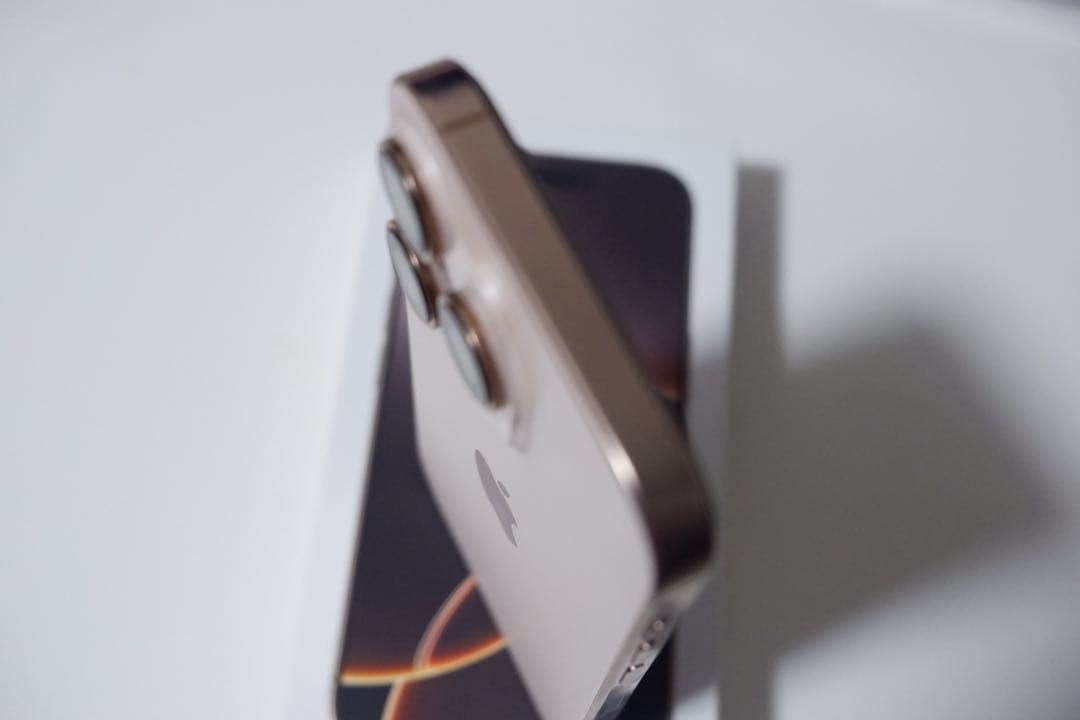 R*M様 iPhone16pro 256GB