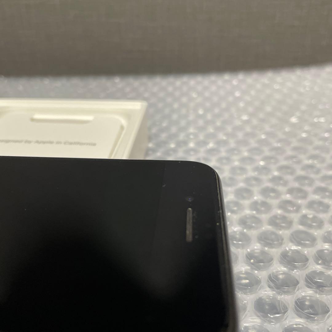iPhone SE (第3世代) ブラック 本体　64GB