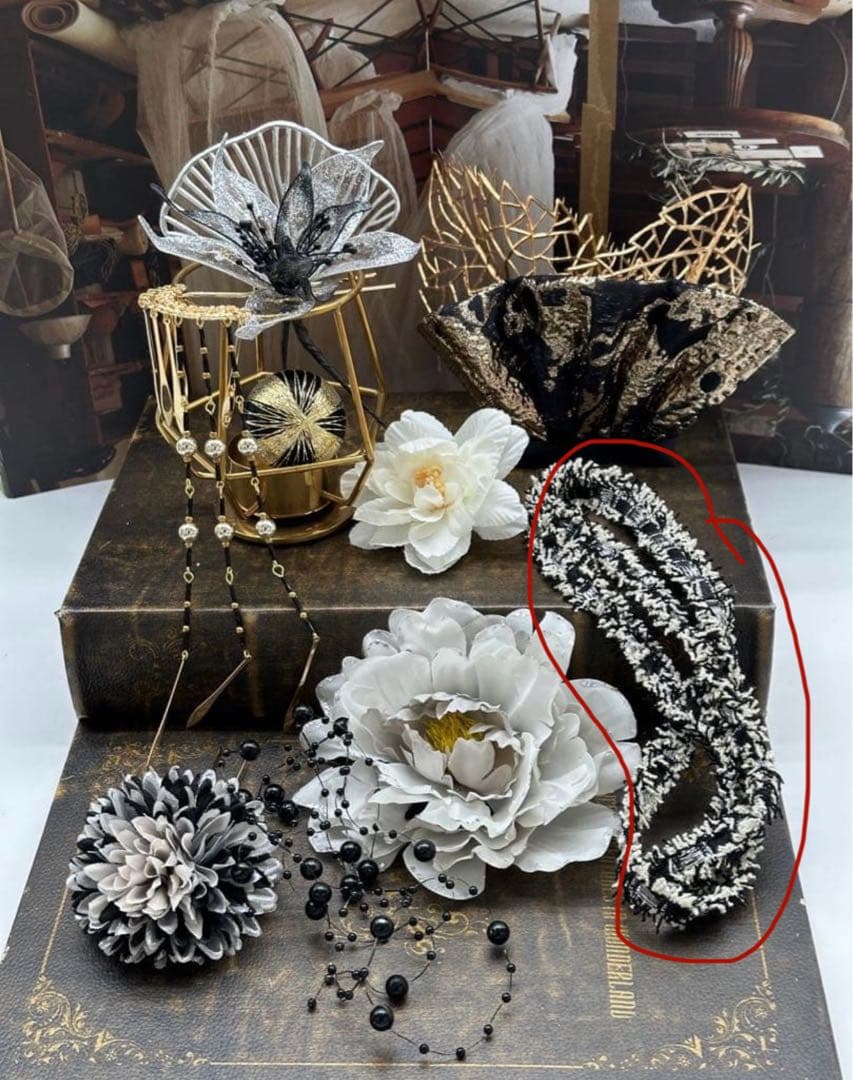 【豪華】ディップアート　髪飾り　成人式卒業式 白　黒　ゴールド　グレー　牡丹