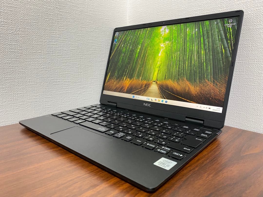 超軽量薄型NEC LAVIE ノートパソコン 第10世代i5 バッテリー良好