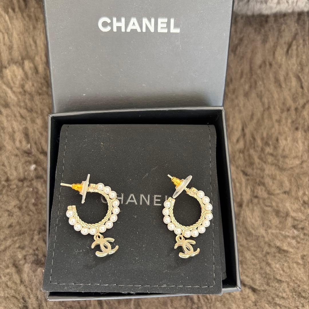 シャネルピアス