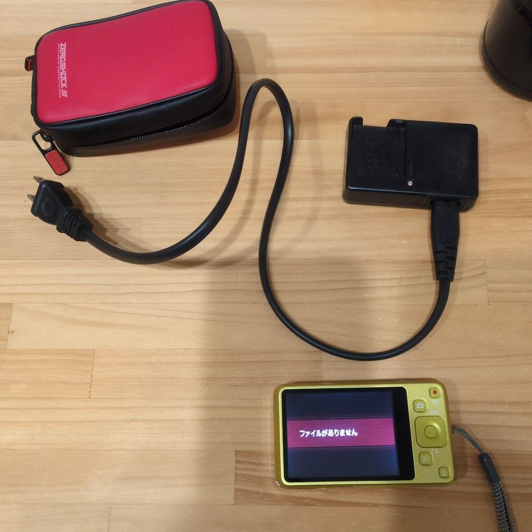 イエローデジタルカメラ 充電器・ケース付き