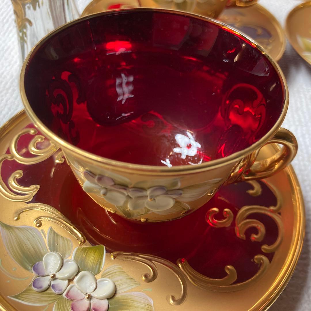 ベネチアングラス　赤と金の花柄ティーセット
