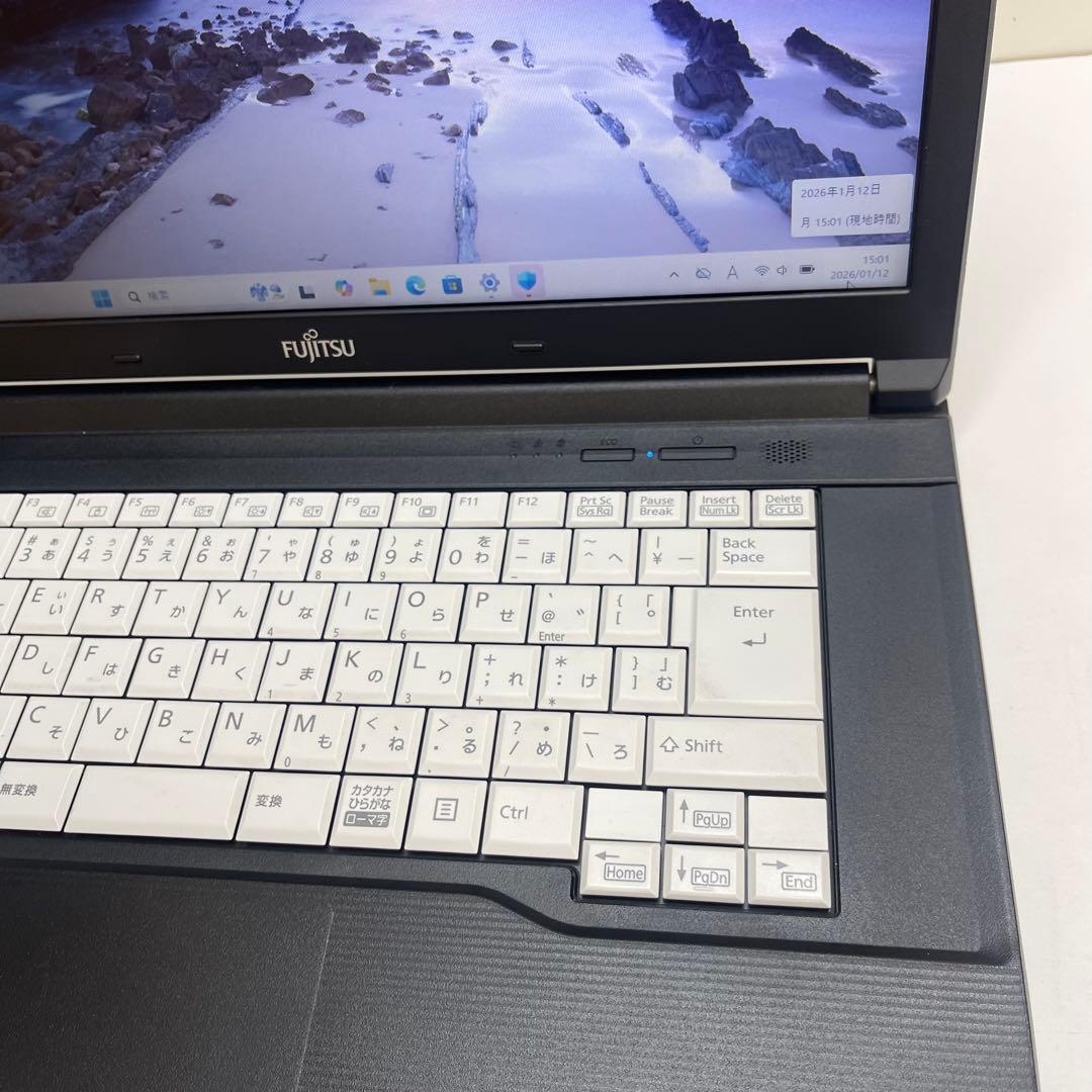 #789 富士通 Lifebook A748 i5-8365U 8GB 256G
