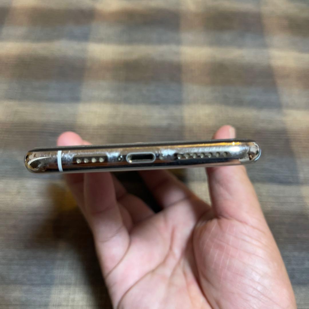 美品iPhone 11 ProMax 512GB シルバー 本体　箱と付属品あり