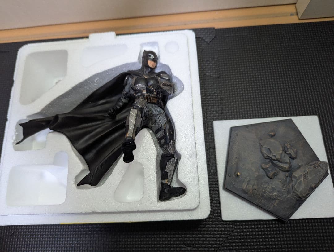 ジャスティス・リーグ バットマン 1/10 スタチュー アイアンスタジオ