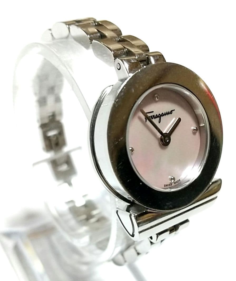 出品は12/7まで！最終値下げ！フェラガモ ガンチーニ ピンクシェル文字盤