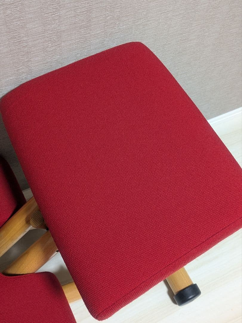 Stokke Varierマルチバランスチェア　姿勢改善 （レッド）