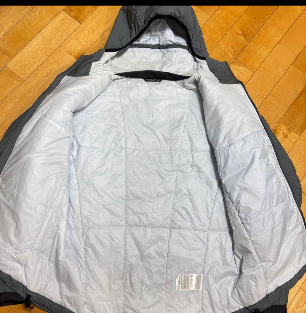 アークテリクス Atom AR Hoody ビームス別注品　アトム　M