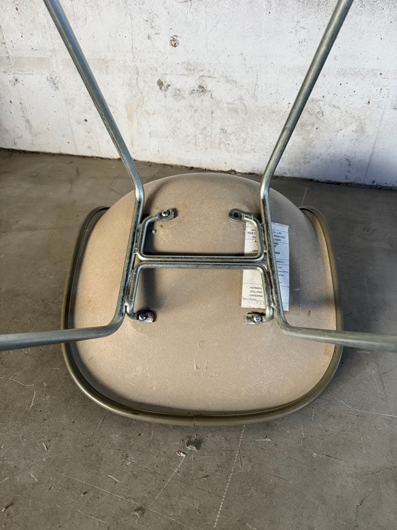 ヴィンテージ イームズ シェルチェア（Herman Miller）ジャンク