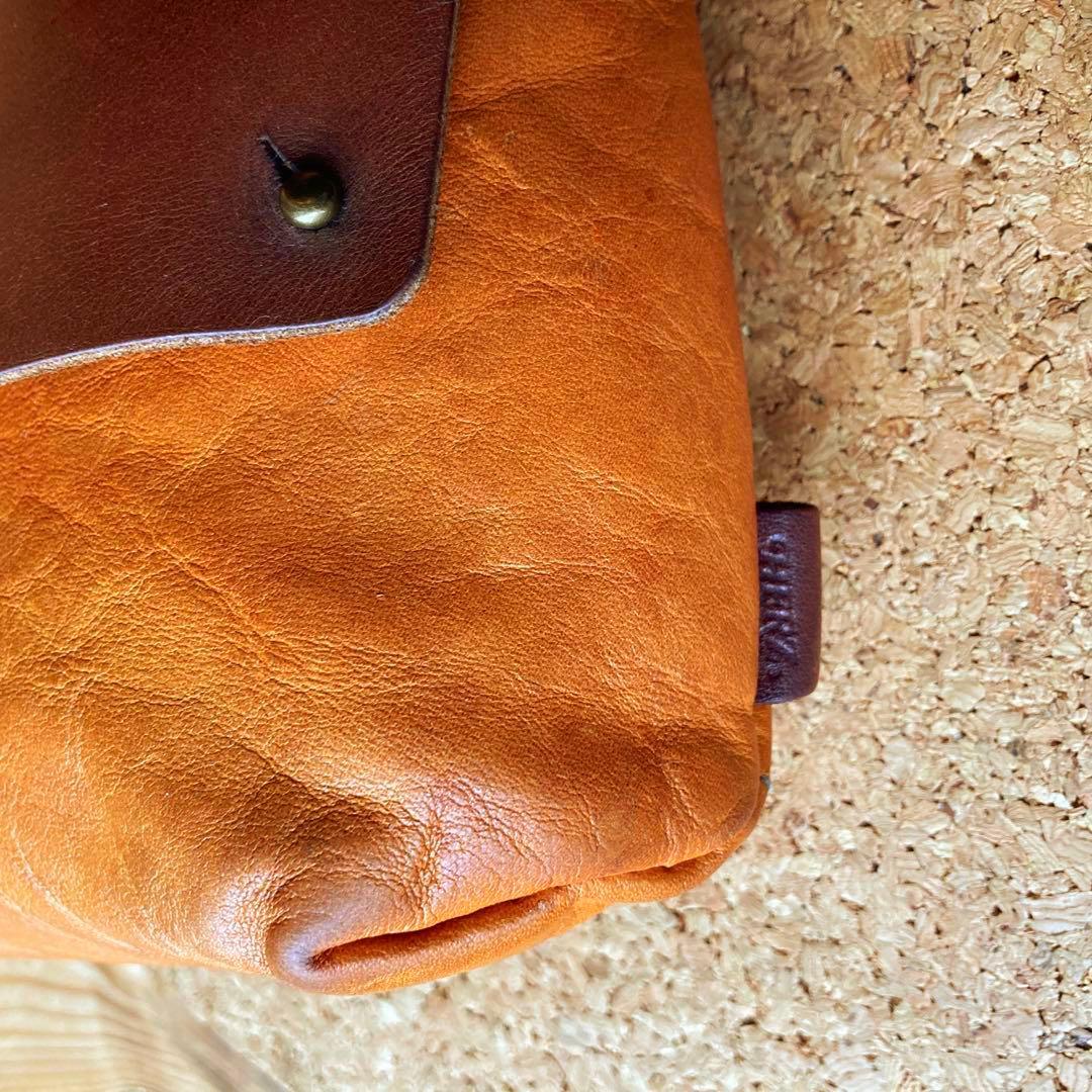 Herz ボディバッグ　ヘルツ　革　キャメル　チョコ