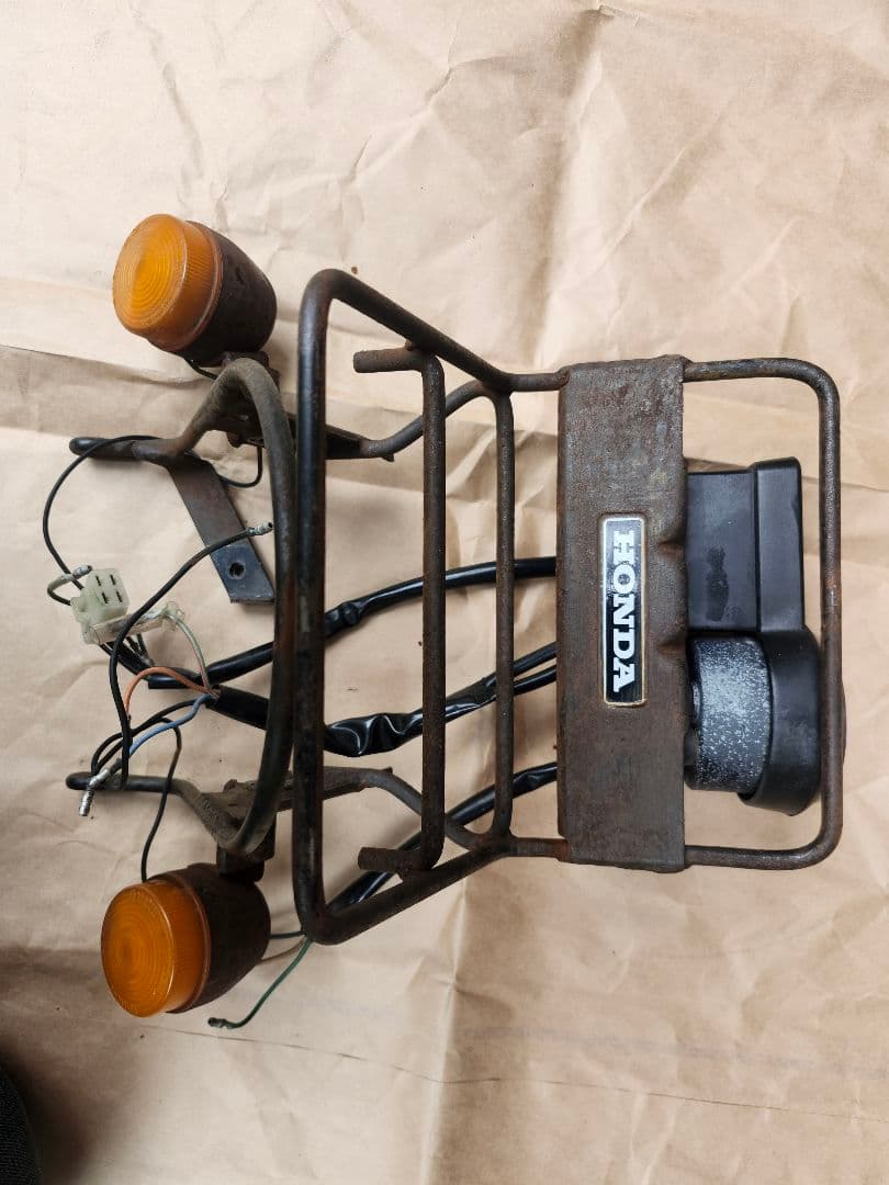 ジャンク品❗　HONDA ゴリラ　Z50J 　フロントキャリア廻り部品