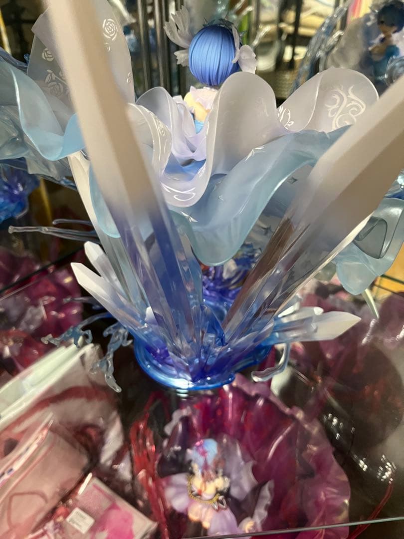 渋谷スクランブル　リゼロ レム フィギュア crystal dress ver