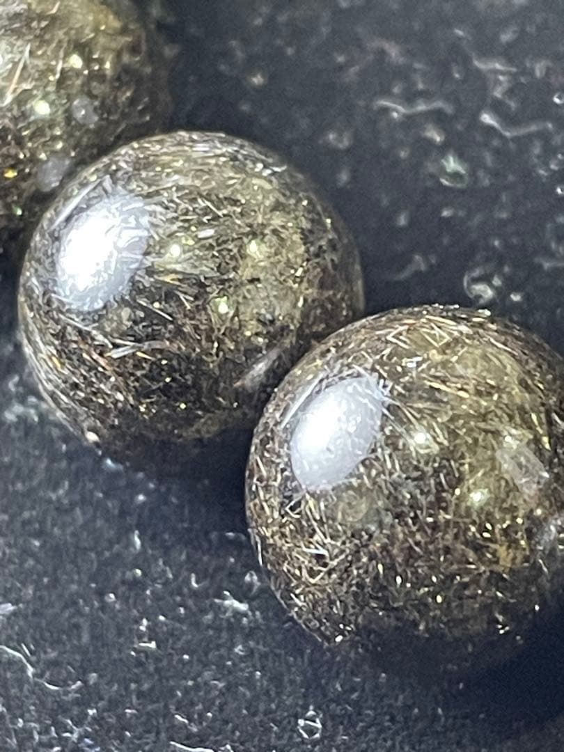 ブラックプラチナルチルクォーツ12.5mm級ブレスレット(ヘマタイト共生)